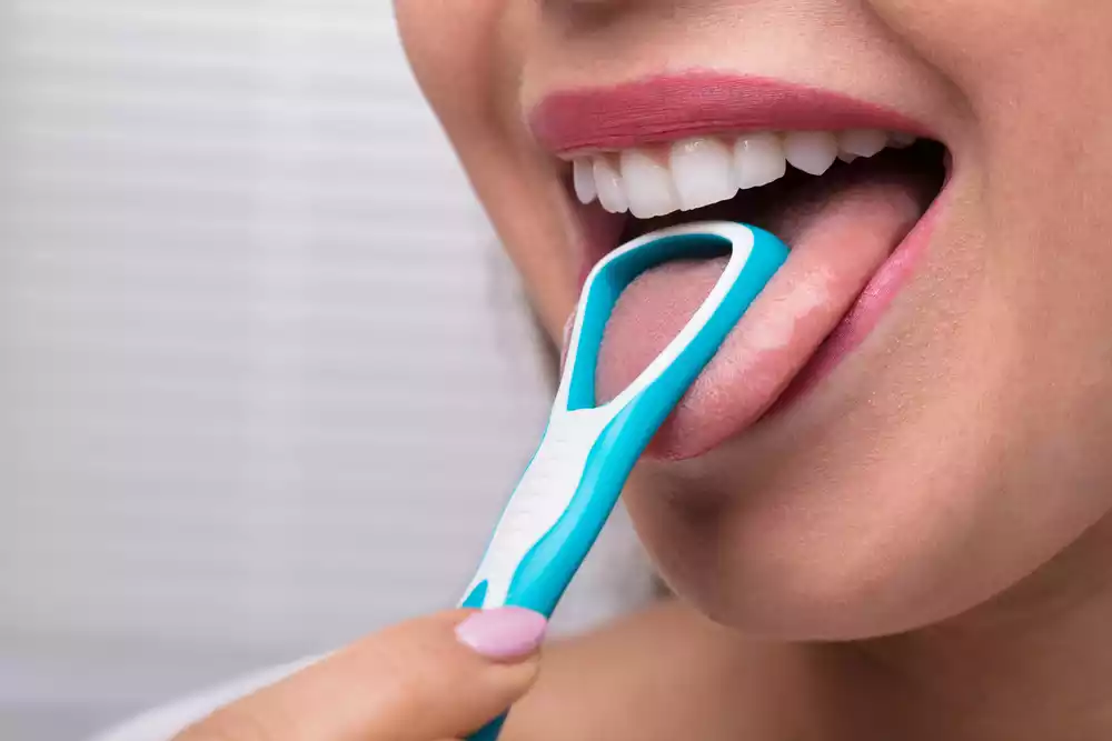 Learn How to Clean Your Tongue Like a Pro 12 Cleaing tounge